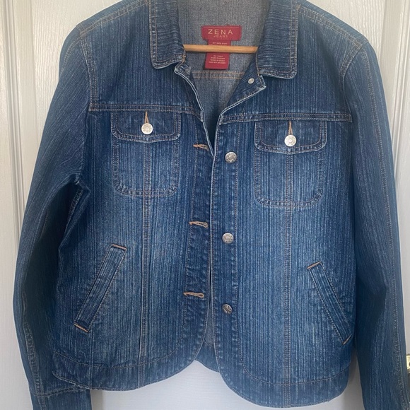 Zena Jeans Jean Jacket size Medium - Picture 2 of 8